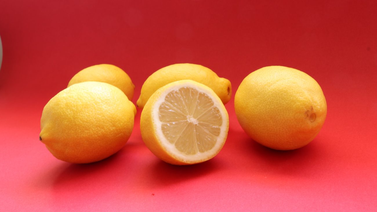 Il limone e le proprietà della buccia