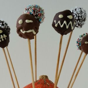 ricetta per i cake pops al cioccolato decorati per halloween