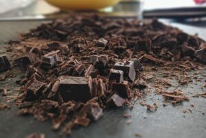 cioccolato fondente per ricoprire i cake pops